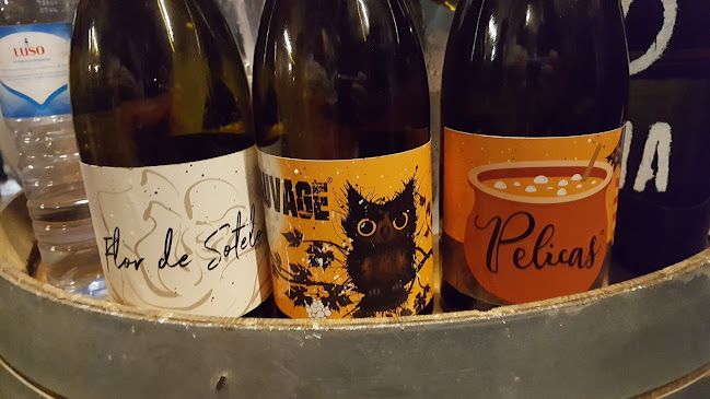 Opinii despre Simplesmente Vinho în Porto - Gastronomia e hotelaria