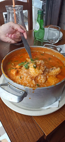 https://www.facebook.com/atoca.restaurante