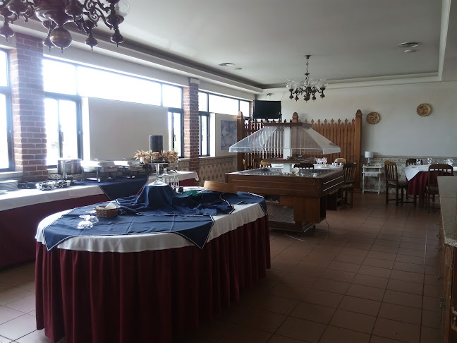 Opinii despre Linitrutas - Café Restaurante, Lda în Marinha Grande - Gastronomia e hotelaria