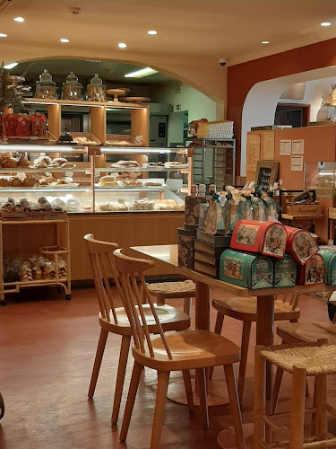 Pão Café e Companhia, Lda