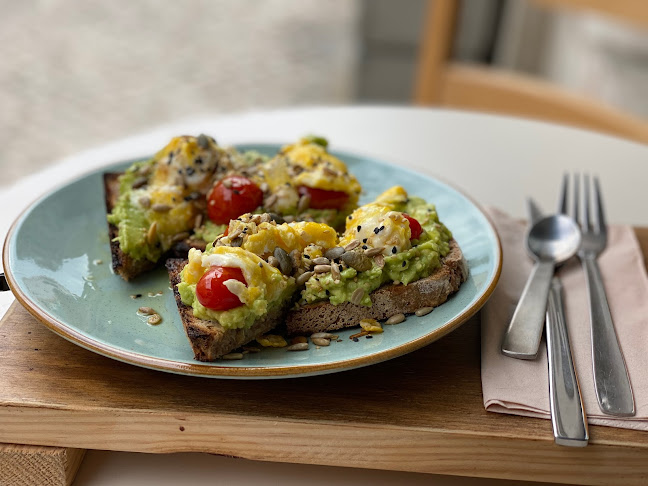 Comentarii opinii despre KAYA - Coffee & Brunch