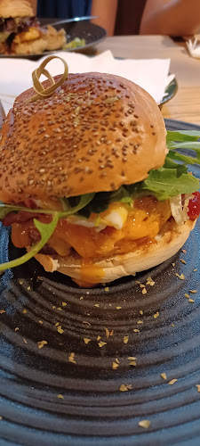 Charlotte - coffee & food