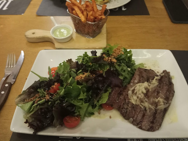 Av. Afonso de Albuquerque 64B, 2910-374 Setúbal