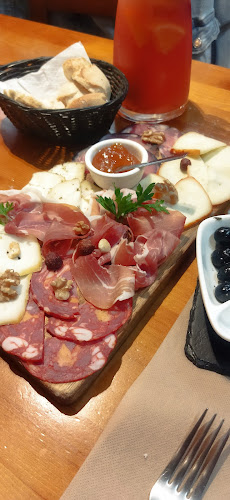 3 Copos - Tapas e Vinhos - Apúlia