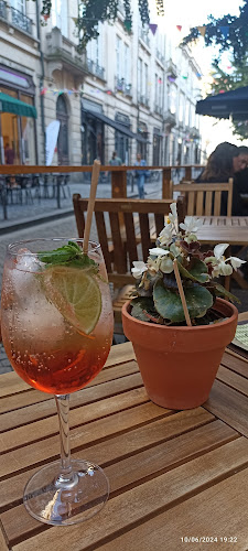 Comentarii opinii despre The Wall Bar