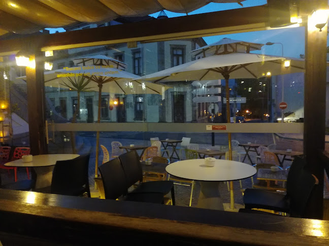 Praça Santo Thyrso - Gastronomia e hotelaria