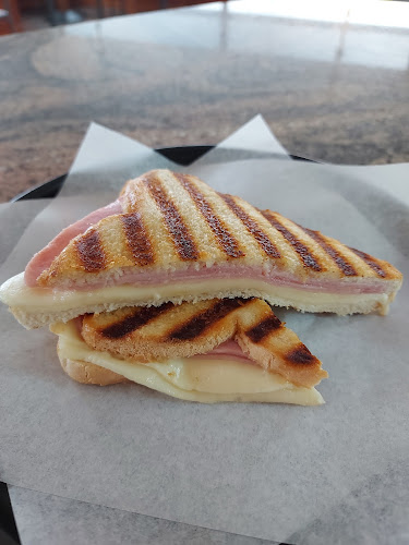 Opinii despre Nacional1 (Café Snack-bar) în Mozelos - Gastronomia e hotelaria