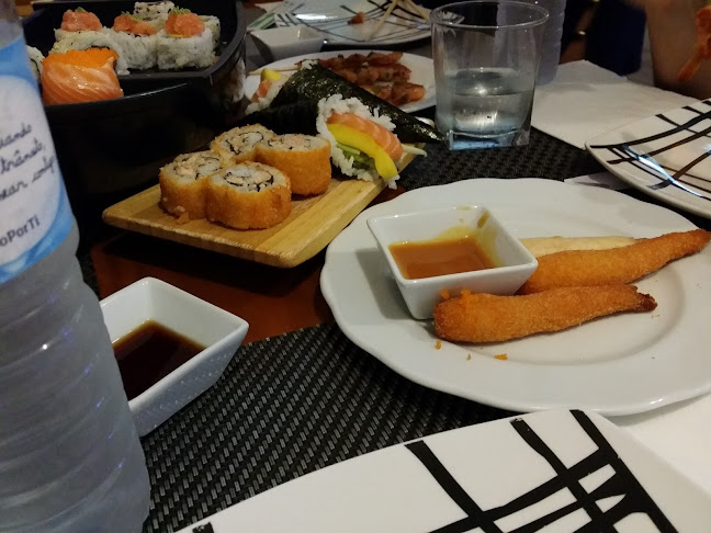 R. de Santa Catarina 726, 4000-425 Porto