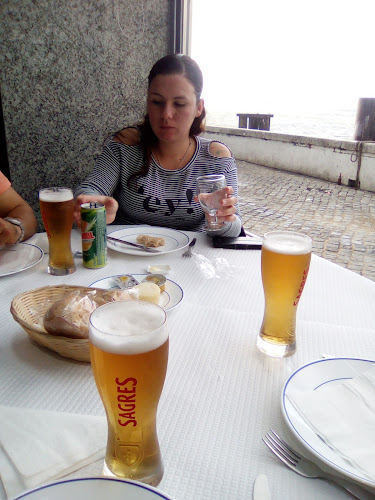 Opinii despre Restaurante Farol de Cacilhas în Almada - Gastronomia e hotelaria