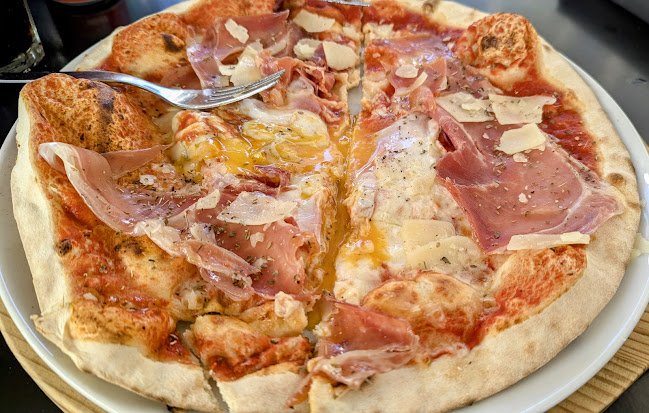 Pizzaria Luzzo - Gastronomia e hotelaria