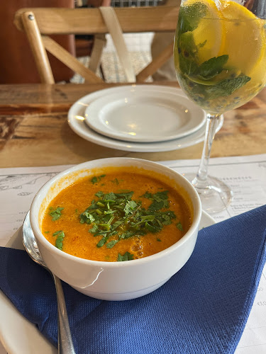 Meia-Nau Porto - Gastronomia e hotelaria