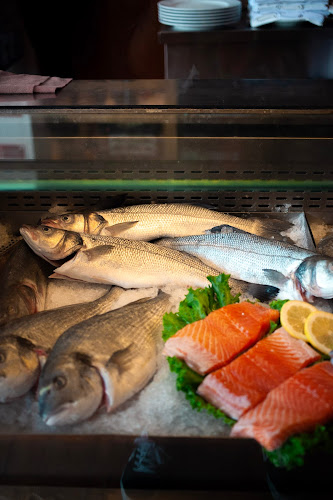 Opinii despre Restaurante Requinte no Parque în Vila Nova de Famalicão - Gastronomia e hotelaria