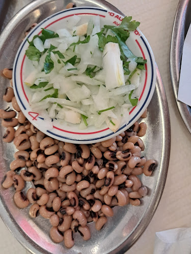 Largo do Rossio 8, 3800-246 Aveiro