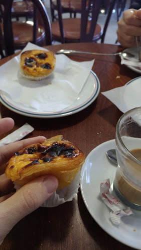 Por-O-Sol- Pastelaria & Pão Quente, Lda. - Gastronomia e hotelaria
