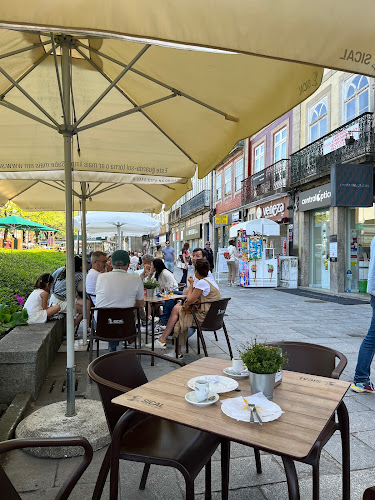 Av. Central 38, 4710-229 Braga