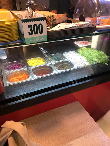 Donner Kebab House - Gastronomia e hotelaria