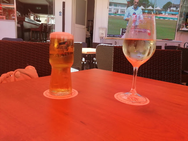 Meet Bar - Gastronomia e hotelaria