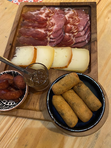 Opinii despre Tasca Maria - Comida Caseira în Figueira da Foz - Gastronomia e hotelaria