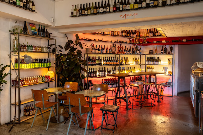 Praça das Flores 18, 1200-332 Lisboa