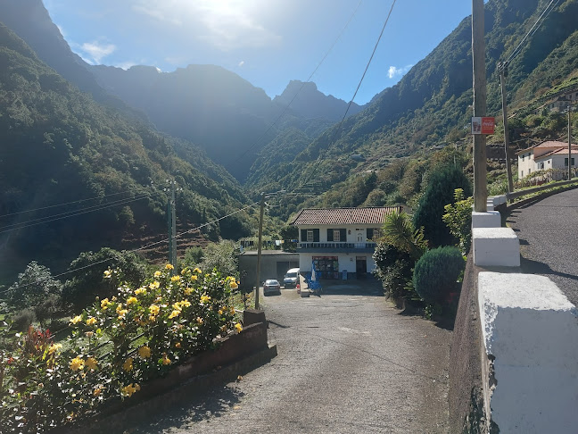 Opinii despre Minimercado Bar Lúcia în Funchal - Gastronomia e hotelaria