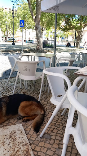 Opinii despre Café Tropical în Coimbra - Gastronomia e hotelaria