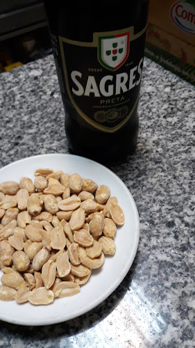 Opinii despre Café Fonte dos Namorados în Queluz - Gastronomia e hotelaria