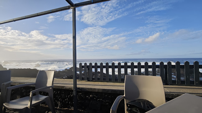 Opinii despre Sunset Steve's Bar (Piscinas Naturais) în Caldas da Rainha - Gastronomia e hotelaria