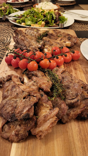 R. Bartolomeu Dias 9, 8125-178 Quarteira