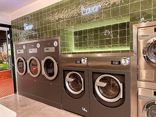 Praça das Casas Novas, 1800-135 Lisboa