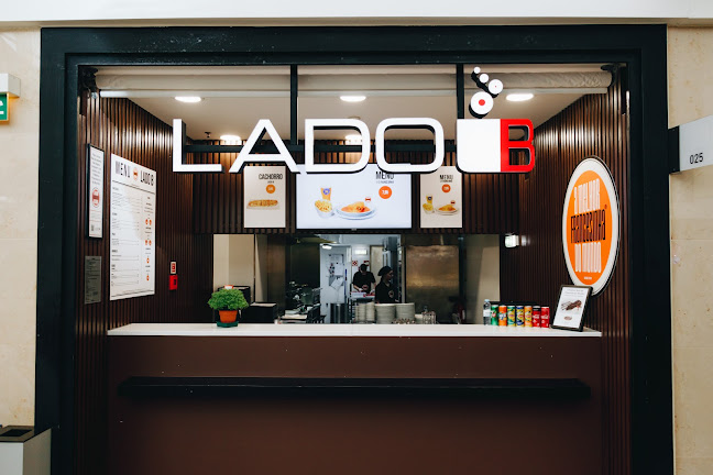 Lado B - Mercado Bom Sucesso - Porto