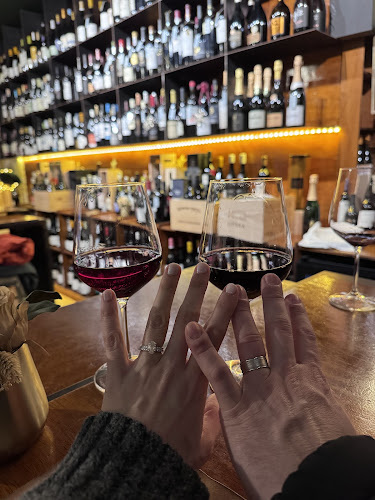 Comentarii opinii despre ALIBI by YoursPorto