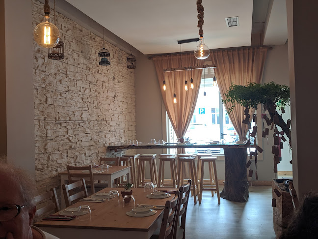 Raizes - Gastronomia e hotelaria