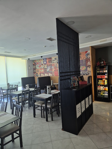 https://www.facebook.com/misushibar.restaurante/