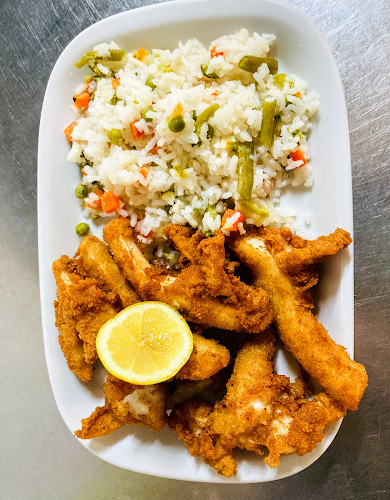 Comentarii opinii despre Snack-Bar Largo do Espírito Santo