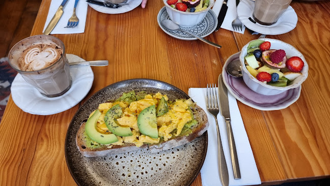 Mercador Café & Brunch