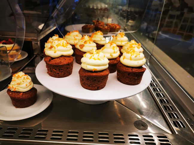 Av. da República 39 B, 1050-187 Lisboa