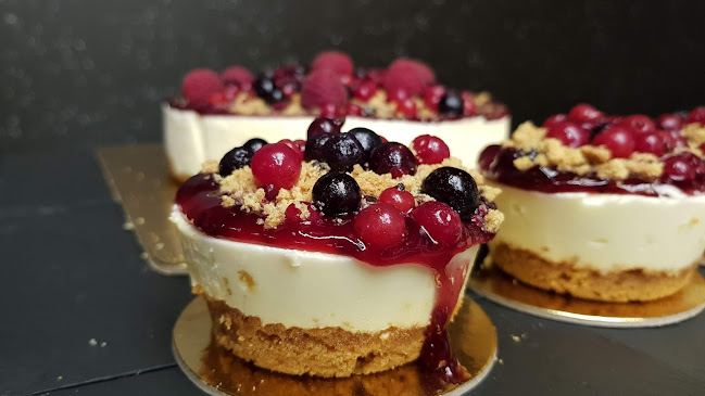 R. de Damião de Góis 331, 4050-227 Porto