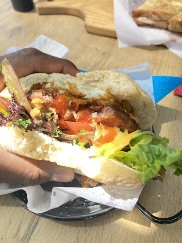 Snack Bar Pirata. - Gastronomia e hotelaria