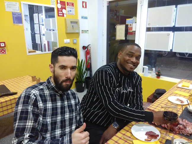 DJ DJ Wine Bar & Tapas - Gastronomia e hotelaria