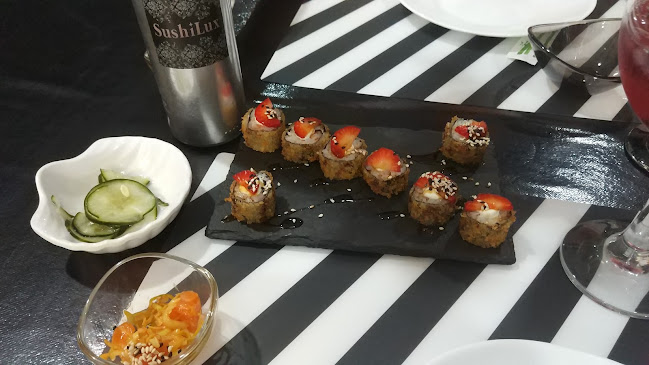 Restaurante Japonês - SUSHI LUX