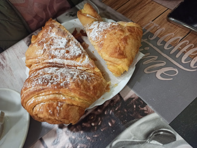 Opinii despre Pastelaria Doçelvas în Almada - Gastronomia e hotelaria