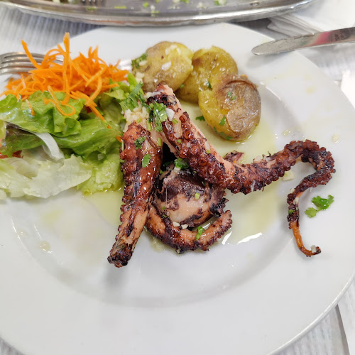 Largo Praça Touros 23, 2080-030 Almeirim