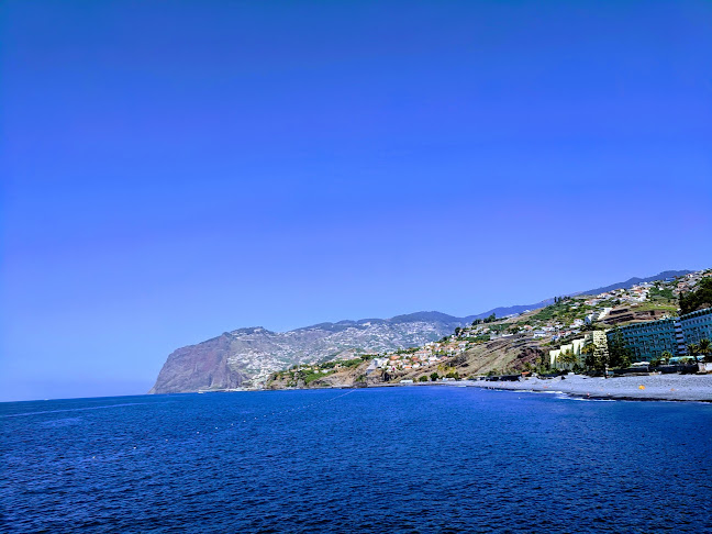 Cavacas Beach Bar - Funchal - Gastronomia e hotelaria