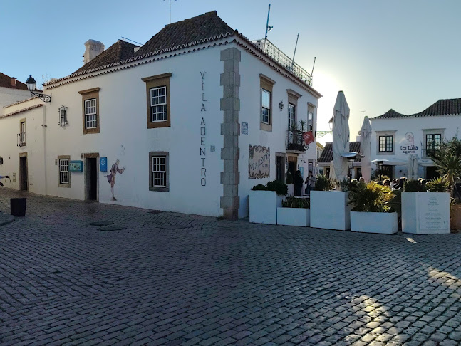 Comments and reviews of Vila Adentro