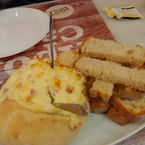 Comentarii opinii despre Apollo Caffé