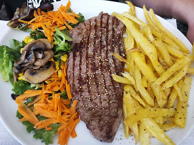 Campo dos Mártires da Pátria 64, 4250-366 Porto