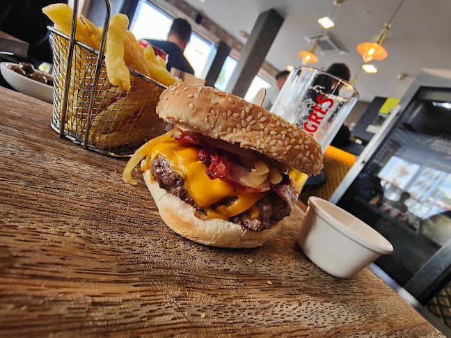 Restaurante Hell Bull - Steakhouse e Tapas - Gastronomia e hotelaria