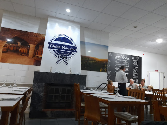 Café-restaurante Clube Náutico - Gastronomia e hotelaria