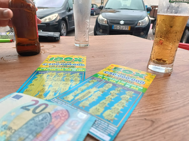 Opinii despre Café Com Letras în Entroncamento - Gastronomia e hotelaria