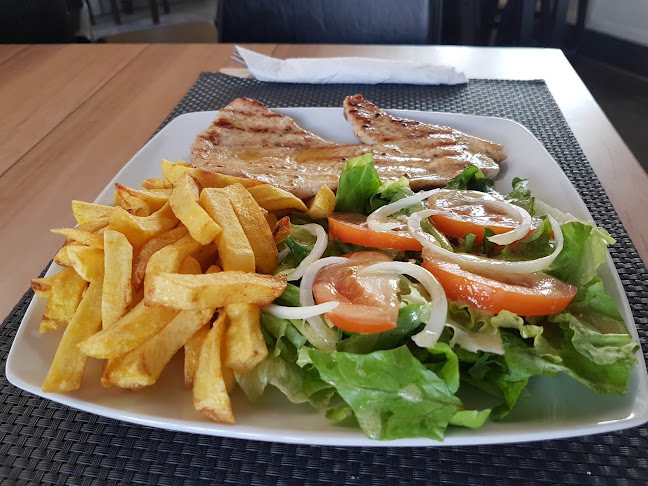 https://www.tripadvisor.pt/Restaurant_Review-g230085-d13986630-Reviews-Santana_Tapas_Wine_Bar-Leiria_Leiria_District_Central_Portugal.html